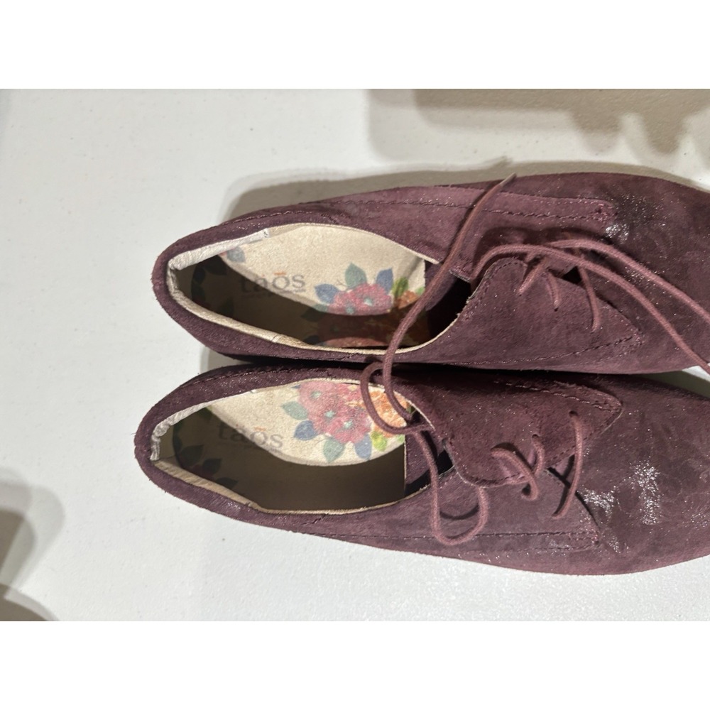 Taos Cobbler Shoes Womens Size 10Burgundy Red Floral Suede Oxford Casual Lace Up - Picture 3 of 6